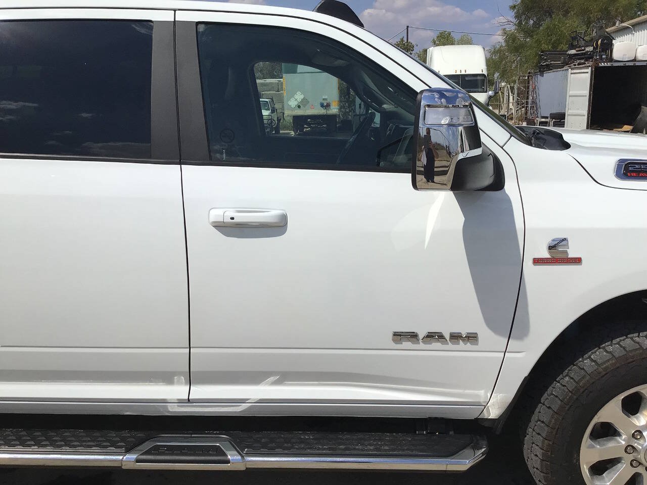 Used 2023 RAM 2500 Laramie AWD/4WD image 7
