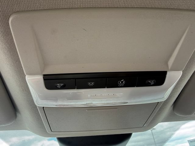Certified 2025 Nissan Sentra SR FWD image 22