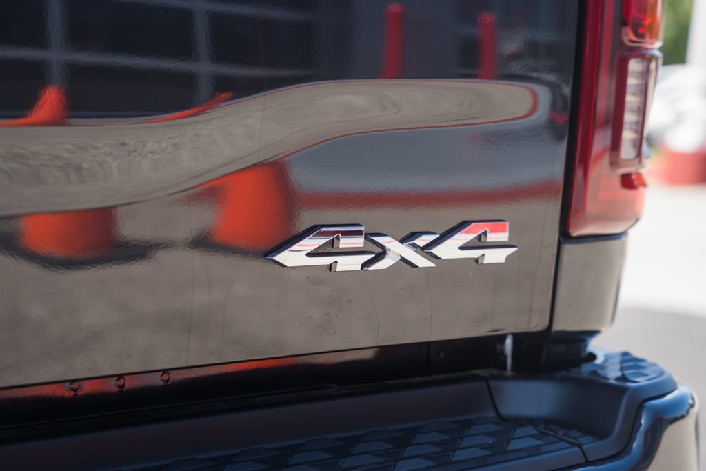 New 2026 RAM 2500 Laramie AWD/4WD image 8
