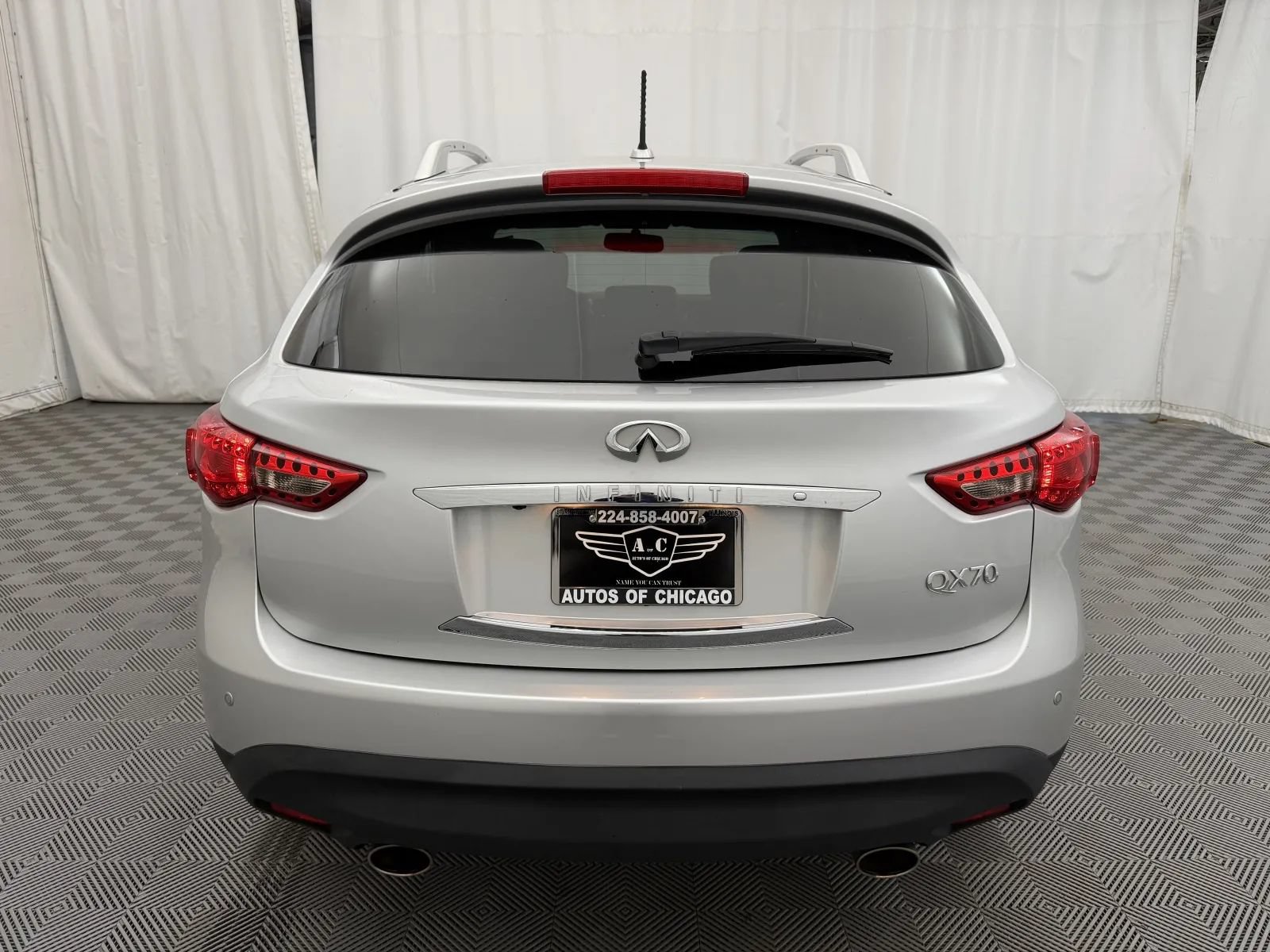 Used 2017 INFINITI QX70 AWD w/ Premium Package image 6