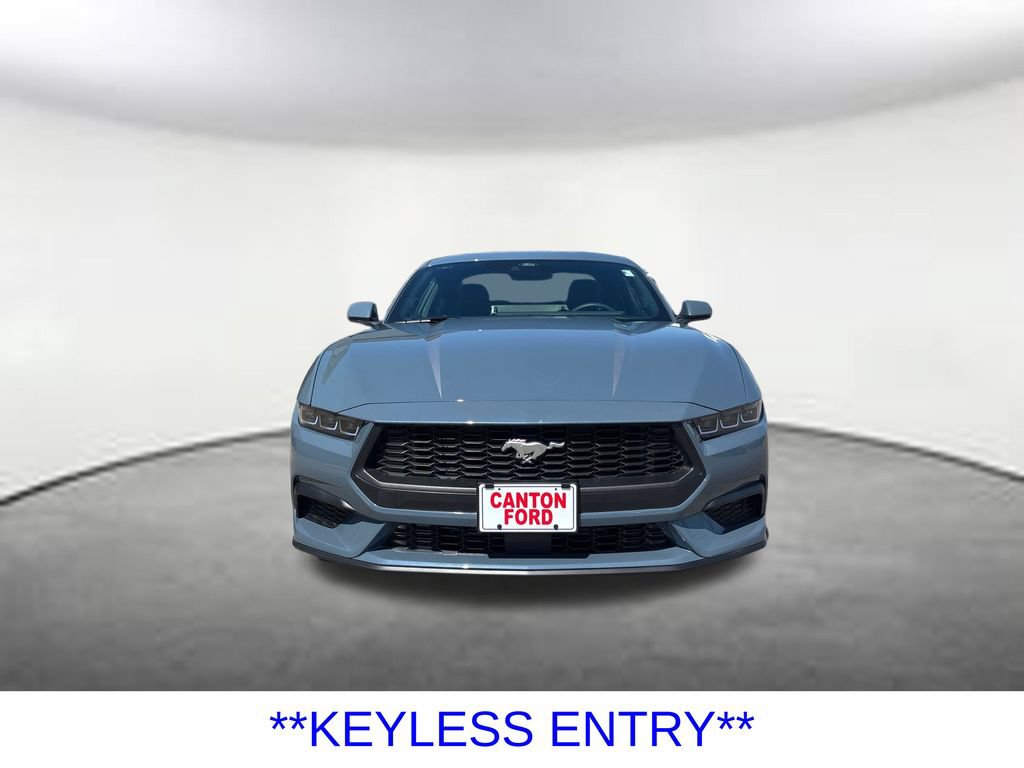 Used 2025 Ford Mustang Premium RWD image 9
