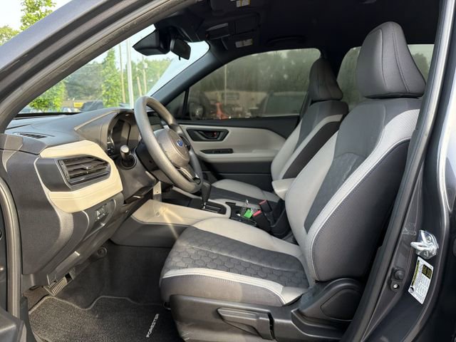 Used 2025 Subaru Forester AWD/4WD image 11