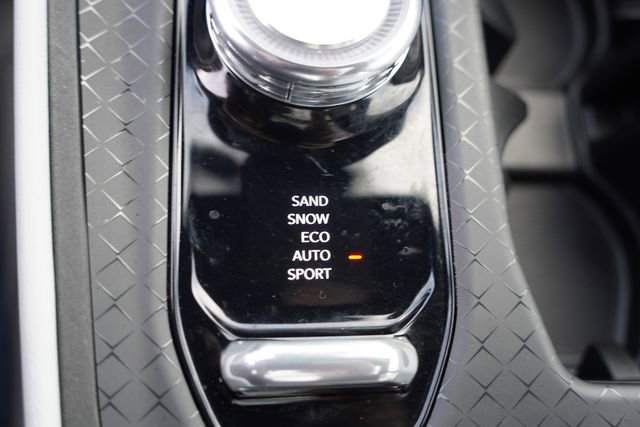 Used 2025 Jeep Wagoneer S Limited AWD/4WD image 32