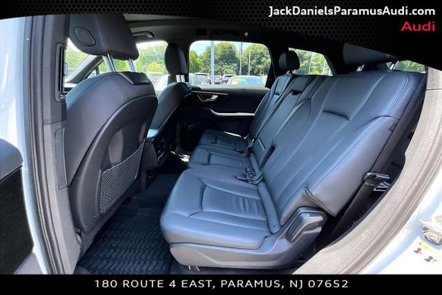 Used 2023 Audi Q7 2.0T Premium w/ Convenience Package AWD/4WD image 18