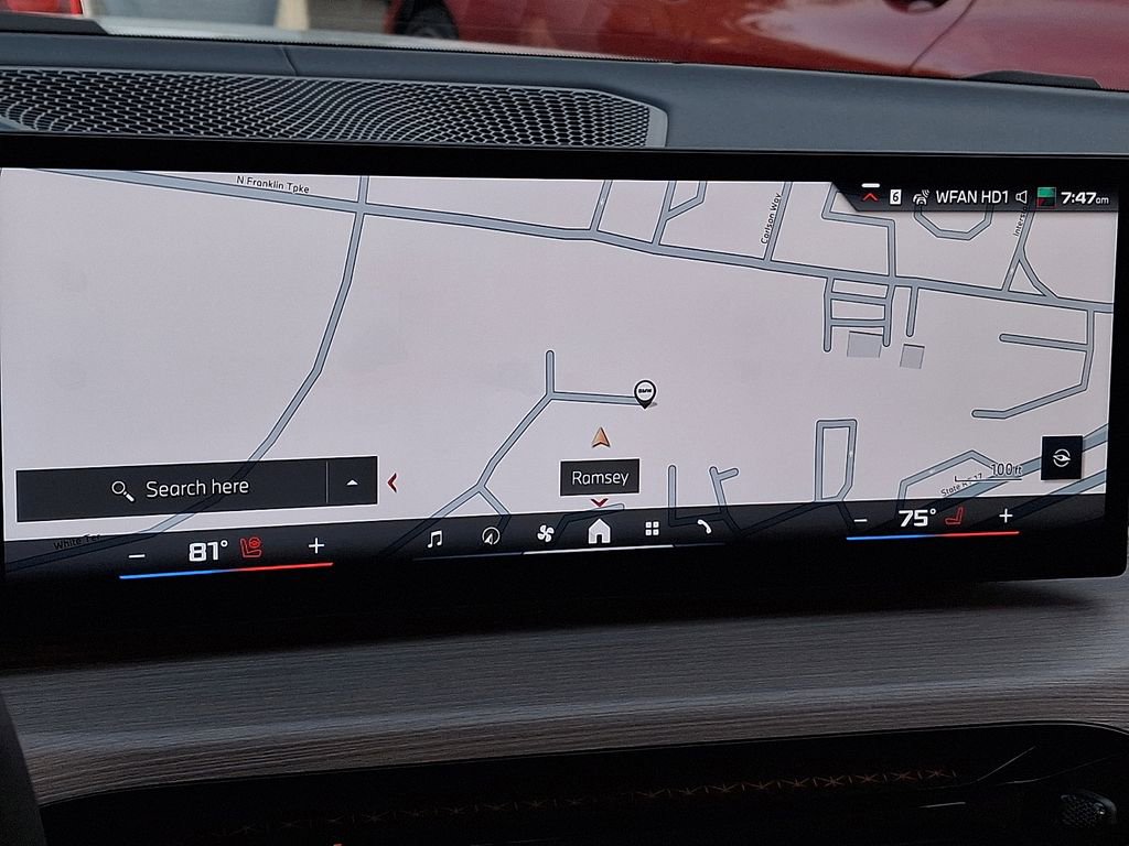 Certified 2025 BMW 440i xDrive Convertible w/ Premium Package image 14