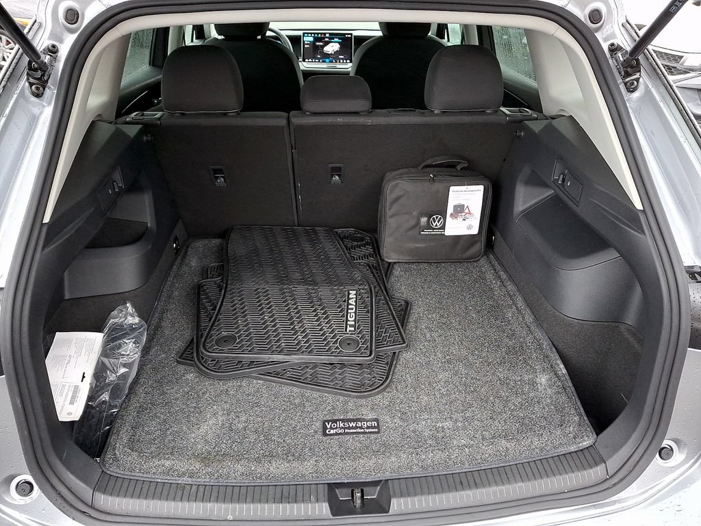 Used 2025 Volkswagen Tiguan S AWD/4WD image 29