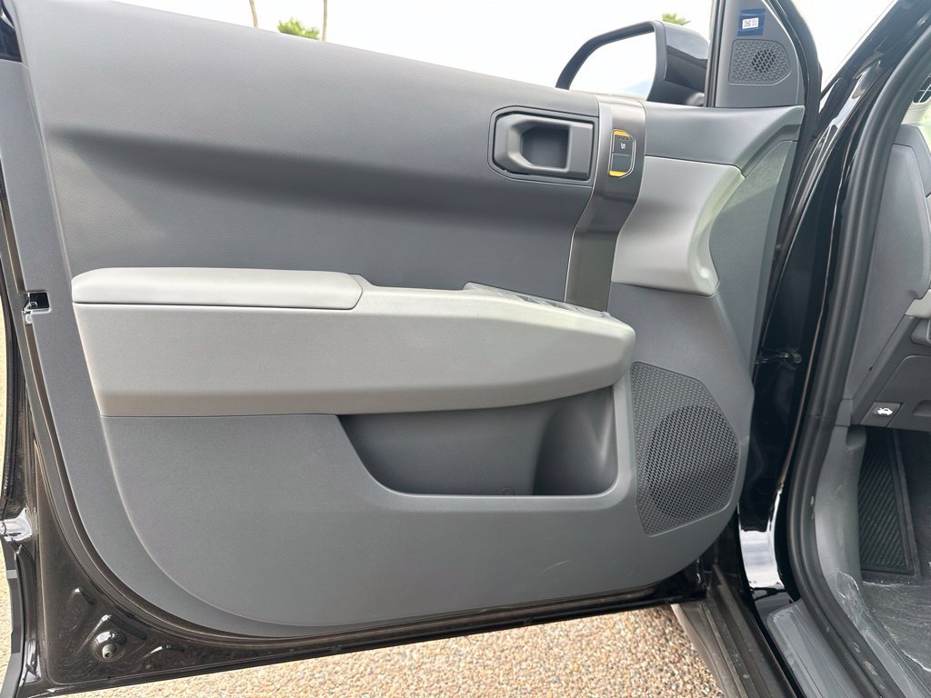New 2027 Kia EV3 Wind FWD image 5