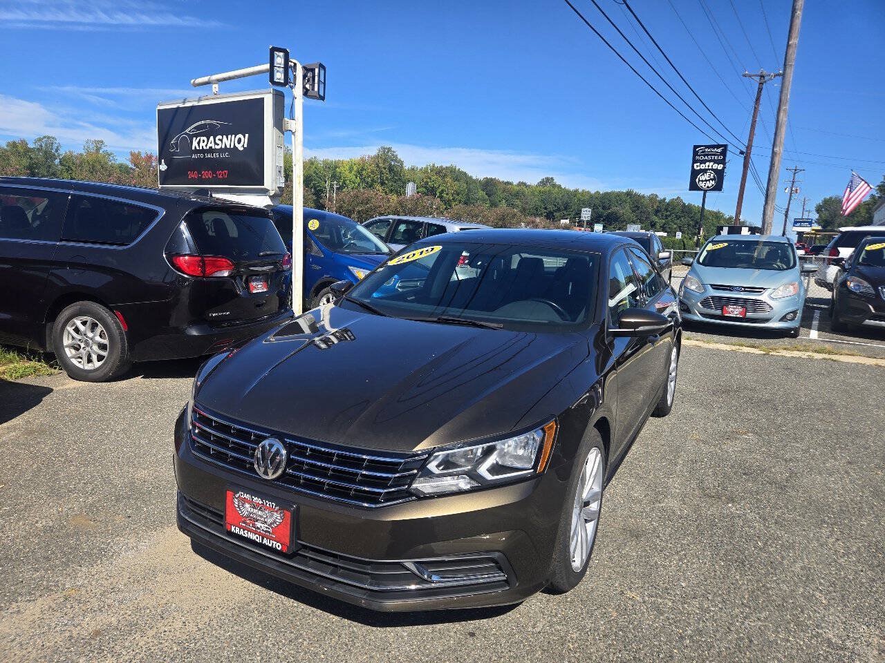 Used 2019 Volkswagen Passat 2.0T Wolfsburg FWD image 2