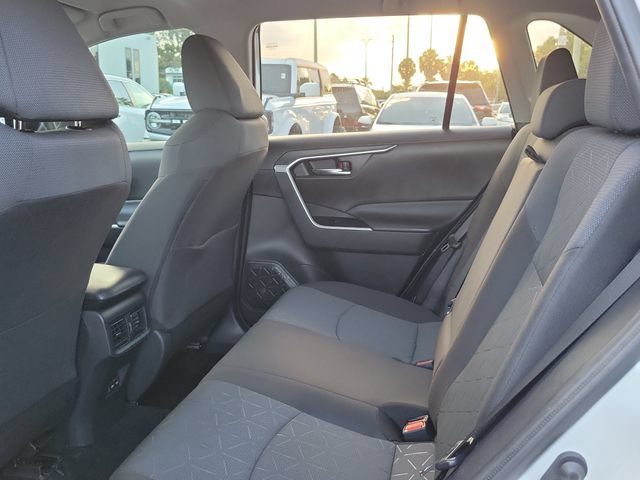 Used 2024 Toyota RAV4 XLE FWD image 8