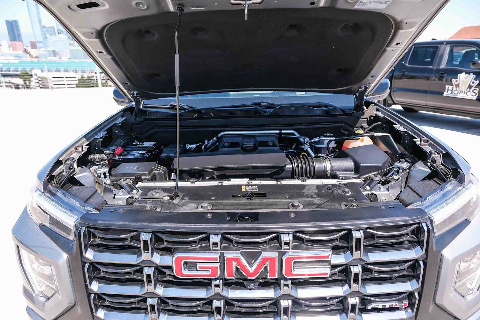 Used 2023 GMC Canyon AT4 w/ Technology Package AWD/4WD image 28
