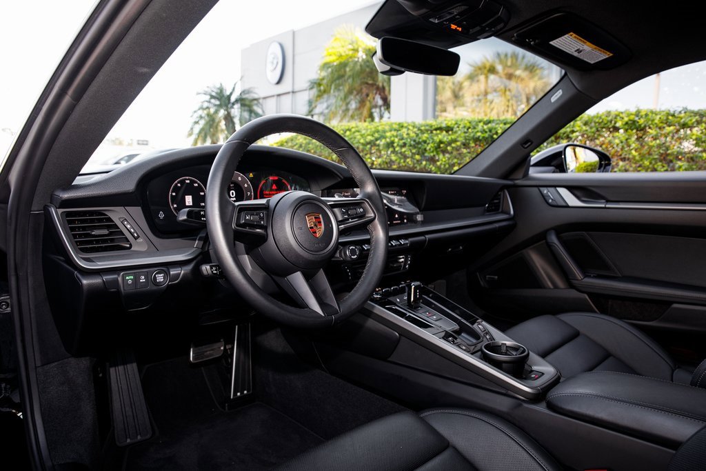 Used 2025 Porsche 911 Carrera image 22
