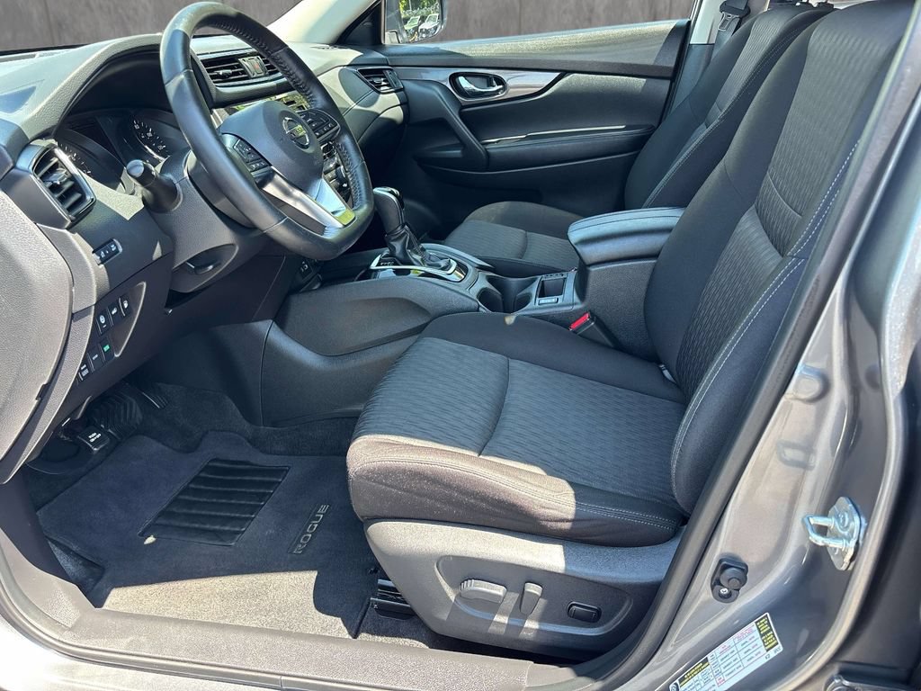 Used 2019 Nissan Rogue SV AWD/4WD image 11