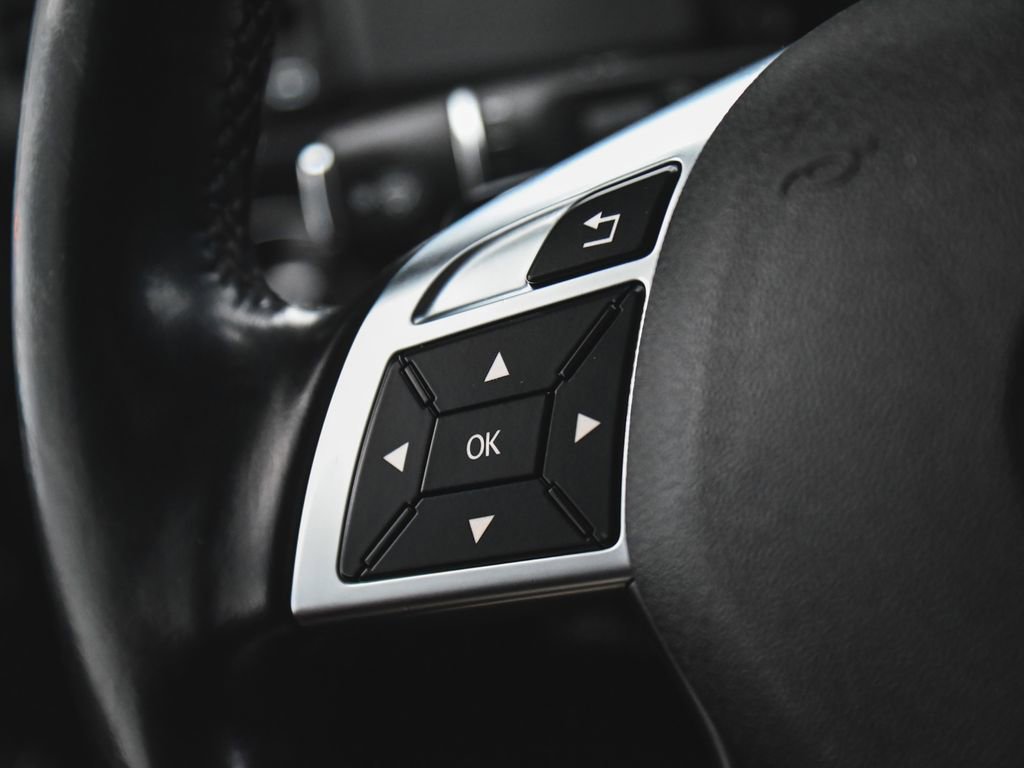 Used 2016 Mercedes-Benz G 63 AMG 4MATIC image 24