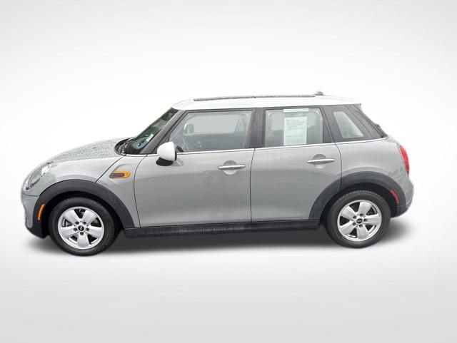 Used 2018 MINI Cooper 4-Door Hardtop FWD image 3