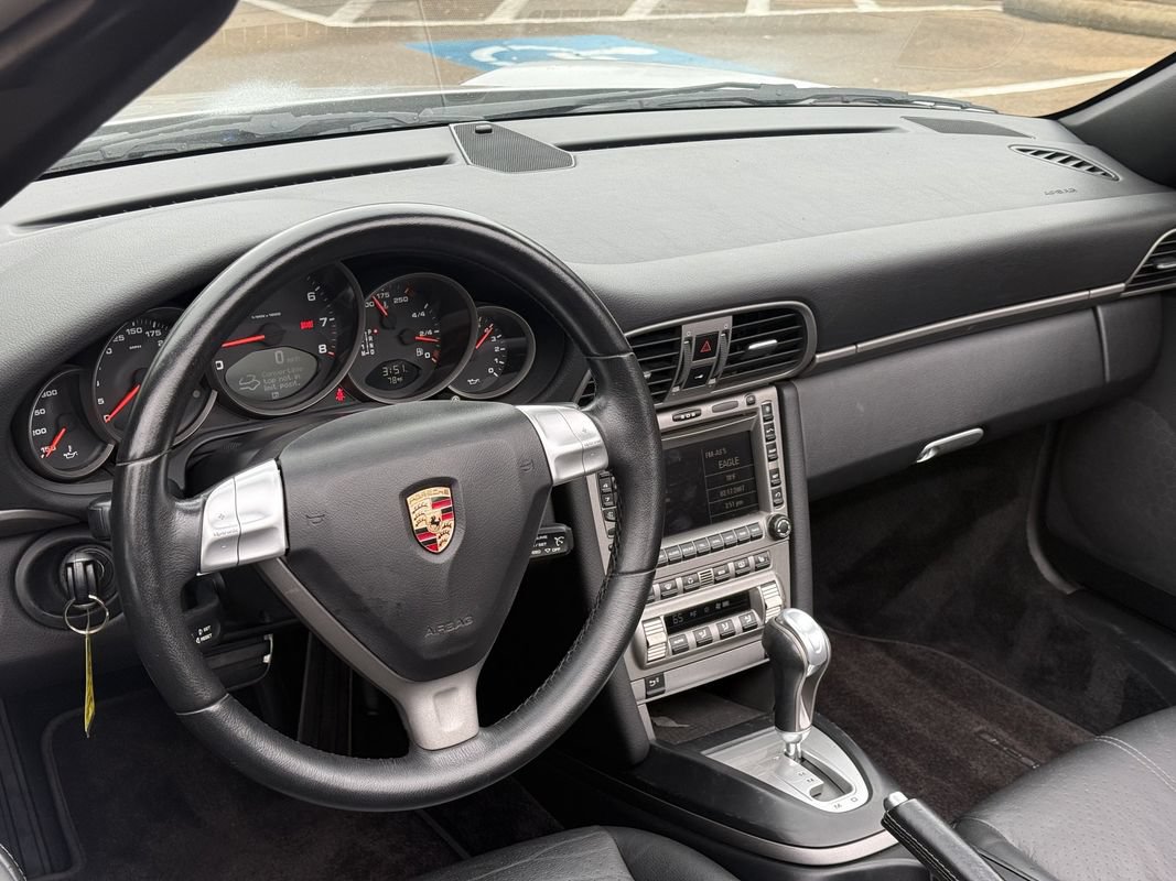Used 2006 Porsche 911 Carrera 4 AWD/4WD image 7