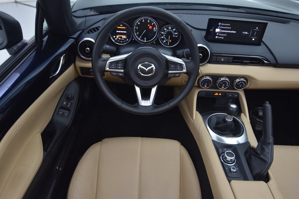 Used 2025 MAZDA MX-5 Miata Grand Touring RWD image 29