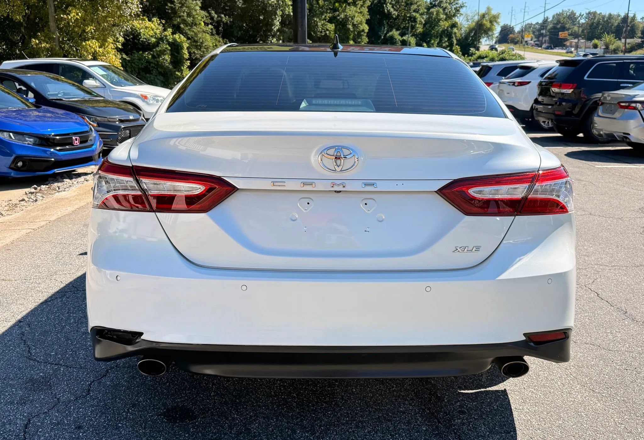 Used 2018 Toyota Camry XLE w/ Driver Assist Package FWD image 6