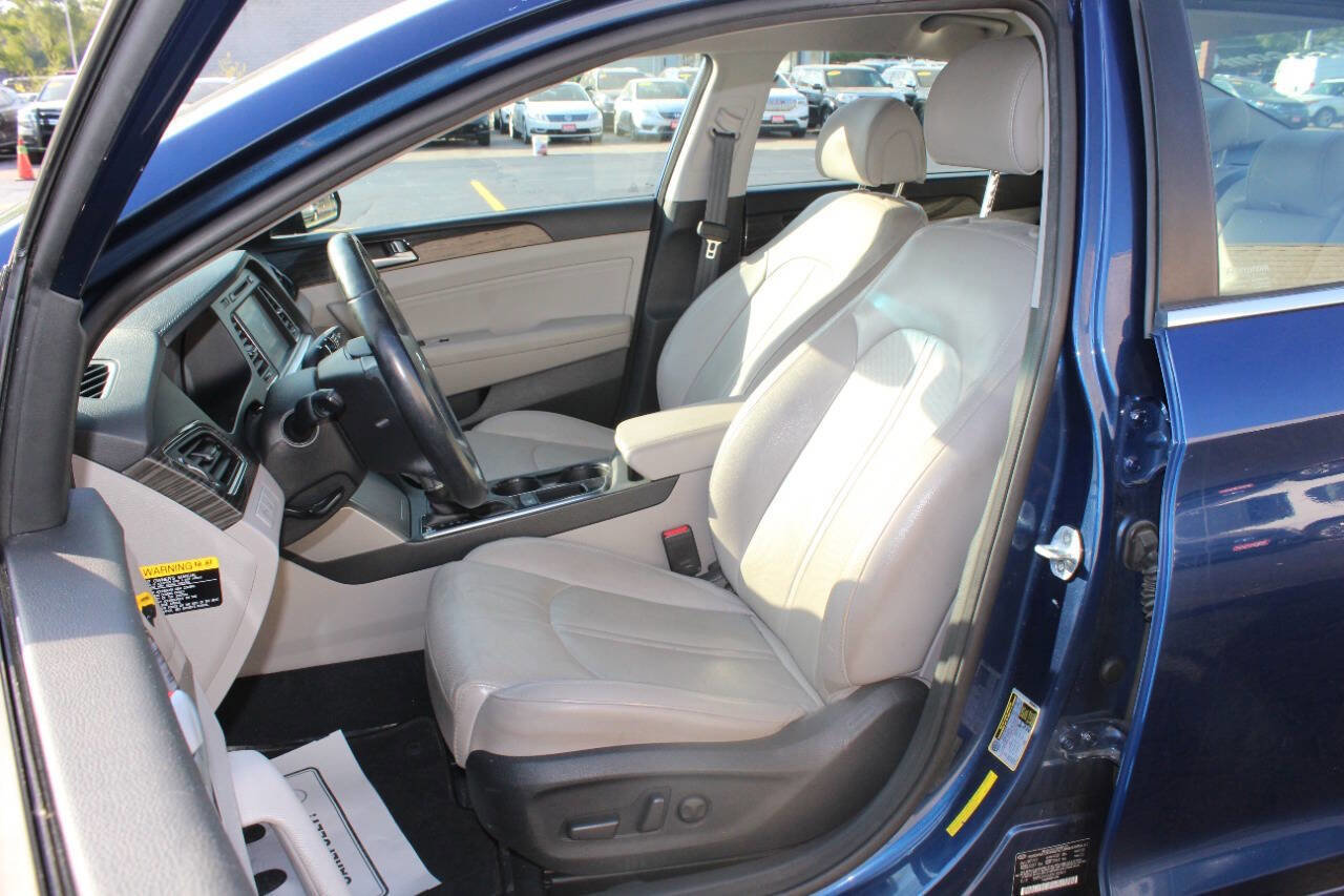 Used 2015 Hyundai Sonata ECO w/ Option Group 08 FWD image 11