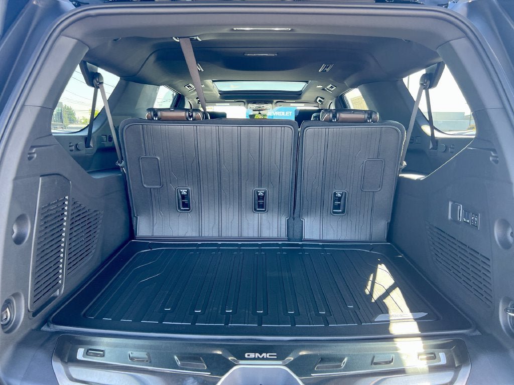 New 2026 GMC Yukon XL Denali Ultimate w/ LPO, Illumination Package AWD/4WD image 21