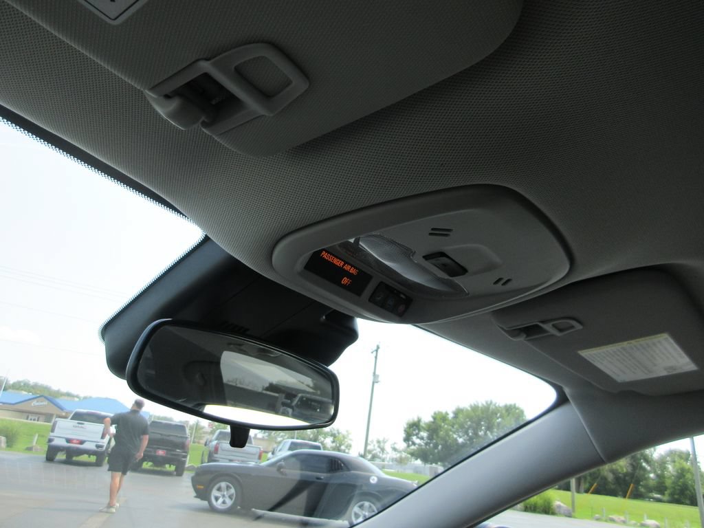 Used 2025 Chevrolet Trax ACTIV w/ Driver Confidence Package FWD image 28