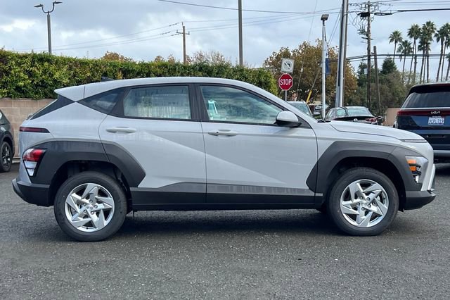 New 2026 Hyundai Kona SE image 5