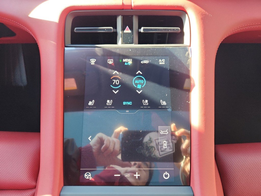 New 2026 Porsche Taycan GTS image 38