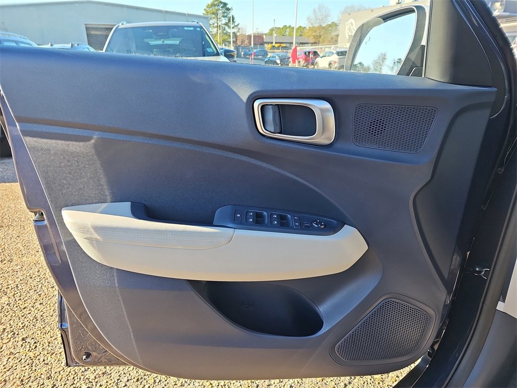 New 2026 Hyundai Venue SEL image 28