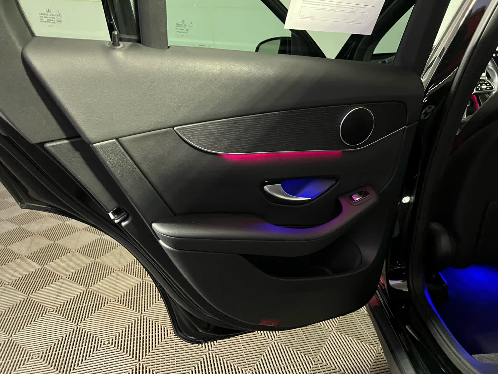 Used 2022 Mercedes-Benz GLC 300 4MATIC image 25