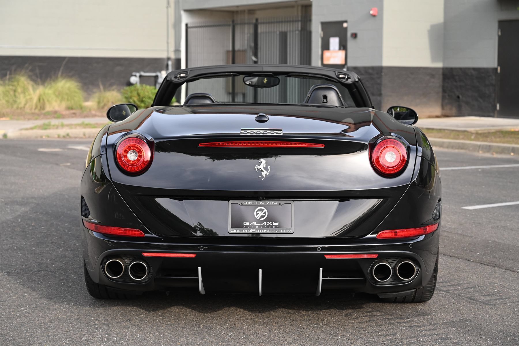 Used 2016 Ferrari California T RWD image 6