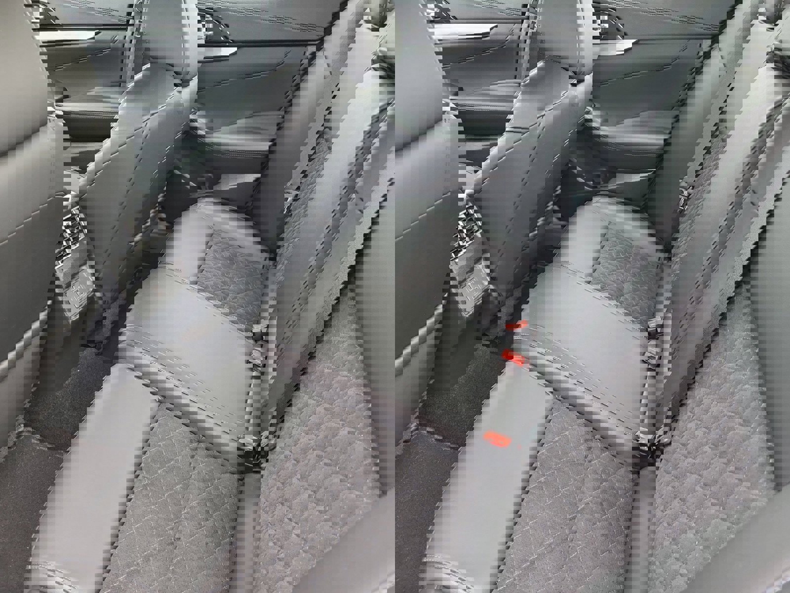 Used 2018 Nissan Maxima SR image 18