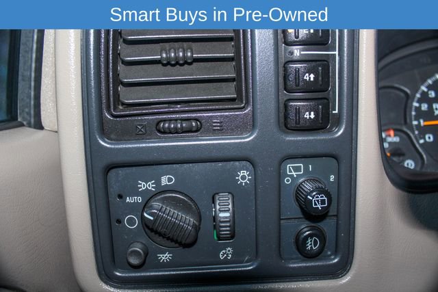 Used 2003 Chevrolet Suburban 2500 LT w/ LT Preferred Equipment Group image 25