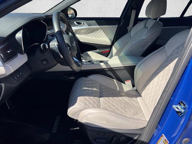 Used 2023 Genesis G70 3.3T w/ Sport Prestige Package image 10