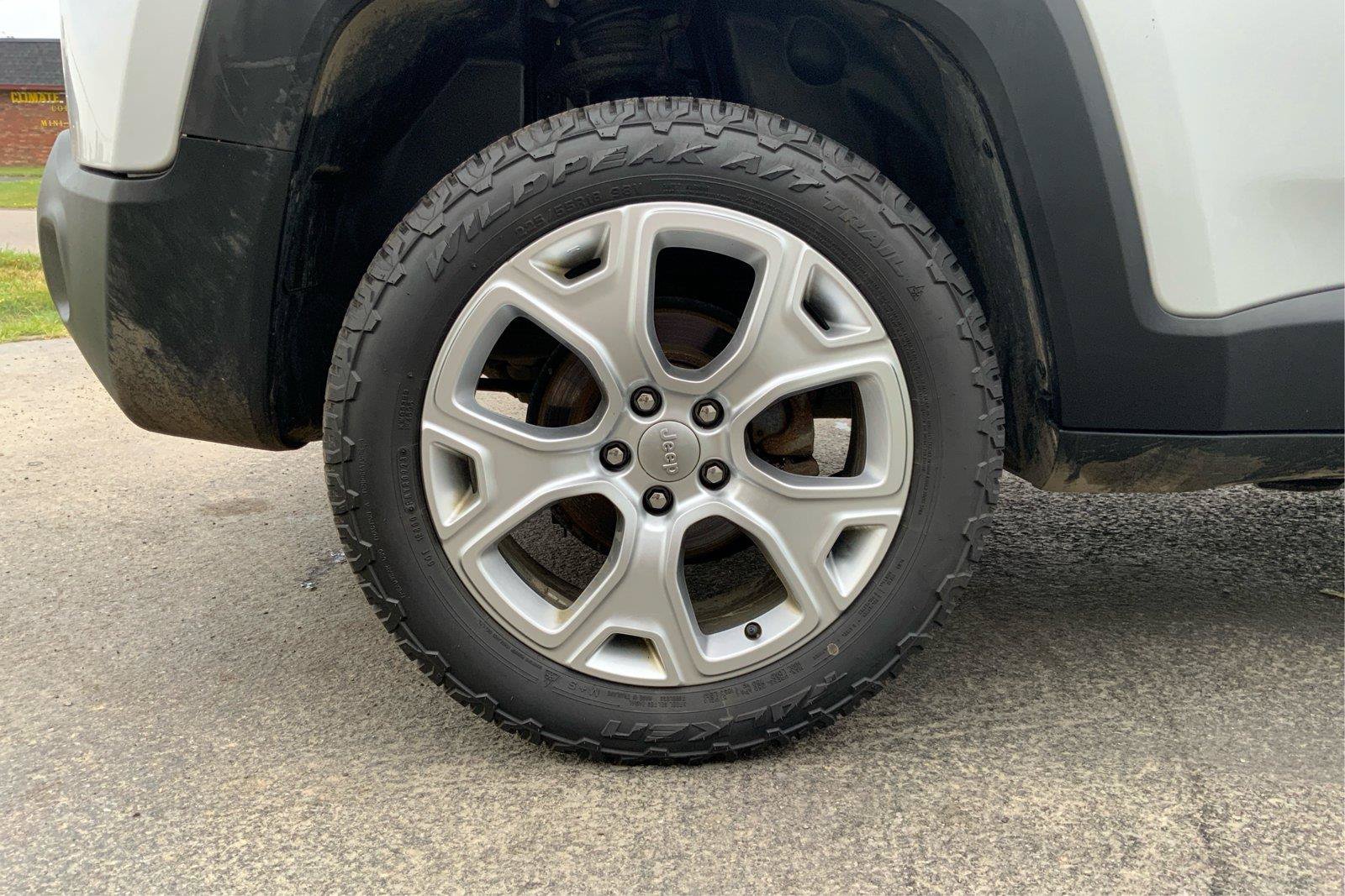 Used 2020 Jeep Renegade Limited AWD/4WD image 28