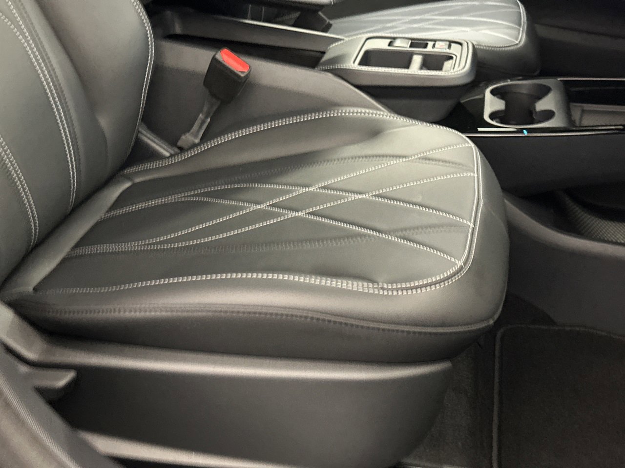 New 2025 Ford Mustang Mach-E Select w/ Comfort Package Lite image 11