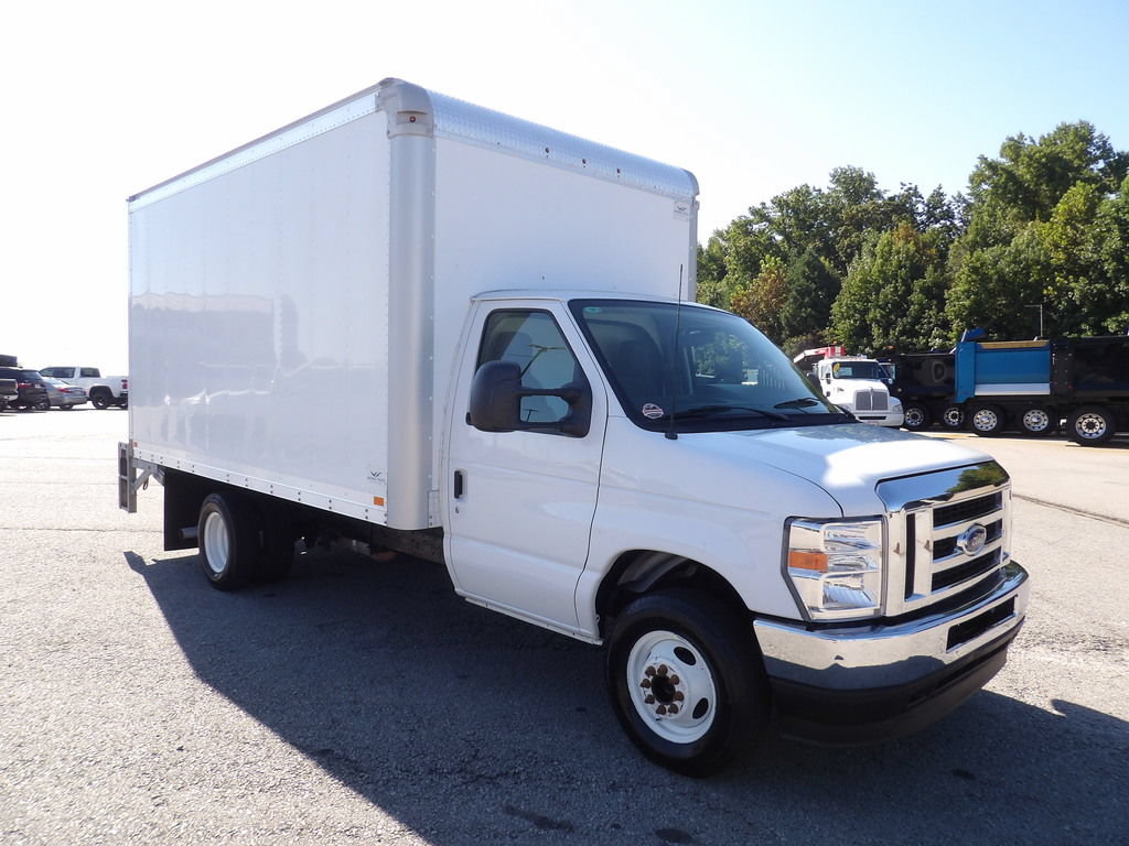 Used 2024 Ford E-350 and Econoline 350 Super Duty w/ Power Windows & Locks Group RWD image 10