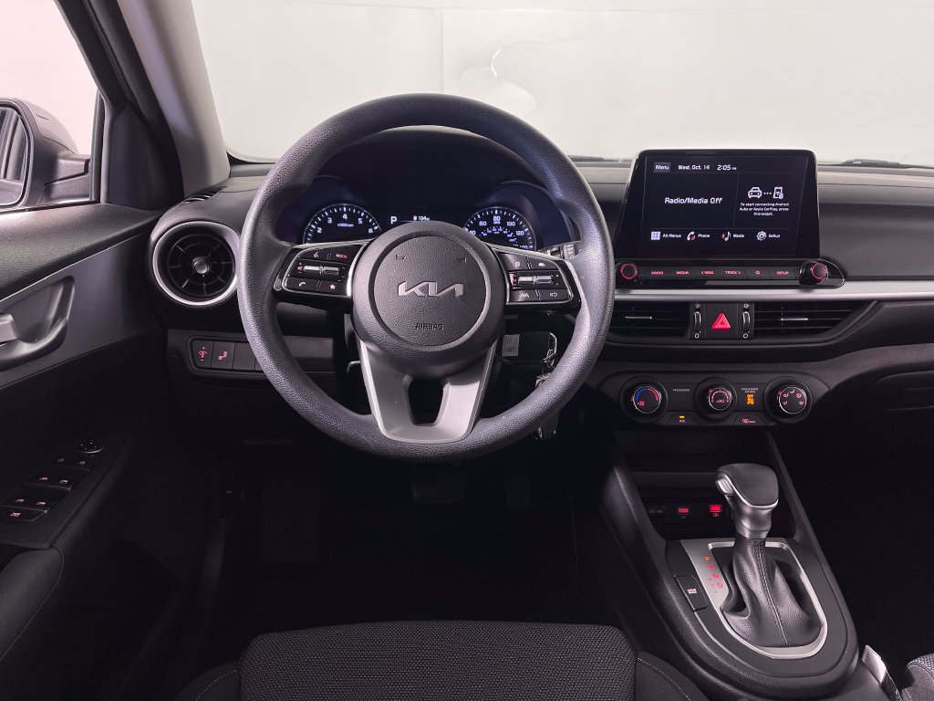 Used 2024 Kia Forte LXS w/ LXS Technology Package FWD image 15