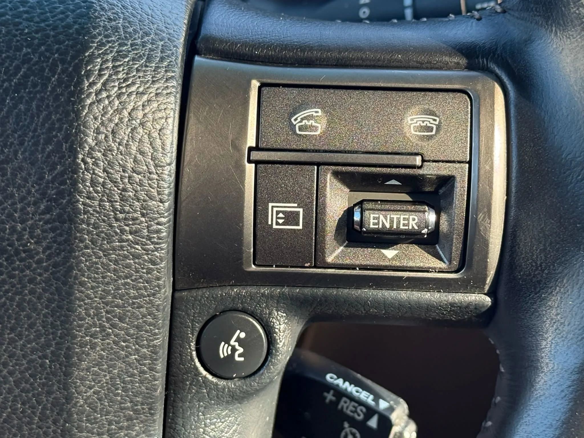 Used 2011 Lexus GX 460 image 14