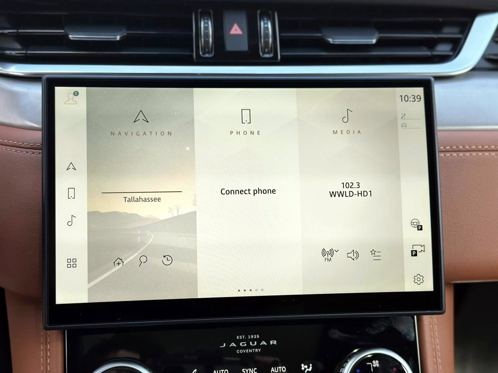 New 2026 Jaguar F-PACE R-Dynamic S image 17