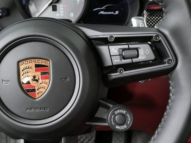 New 2026 Porsche Macan S image 12