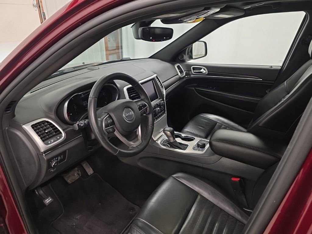 Used 2018 Jeep Grand Cherokee Limited image 14