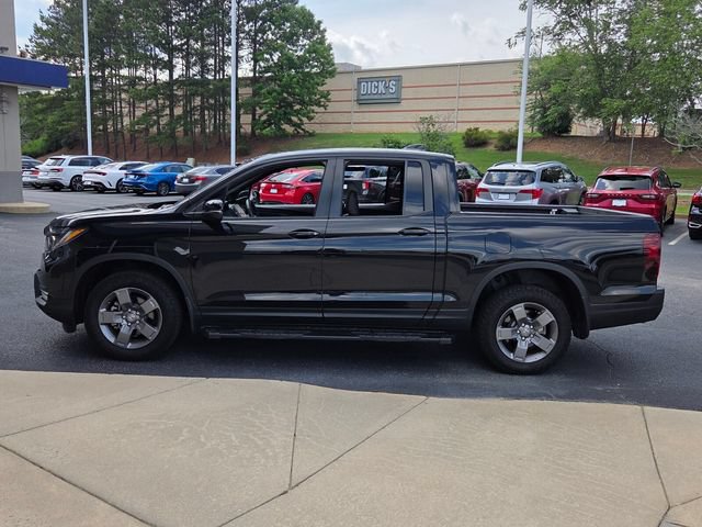 Used 2025 Honda Ridgeline TrailSport image 4