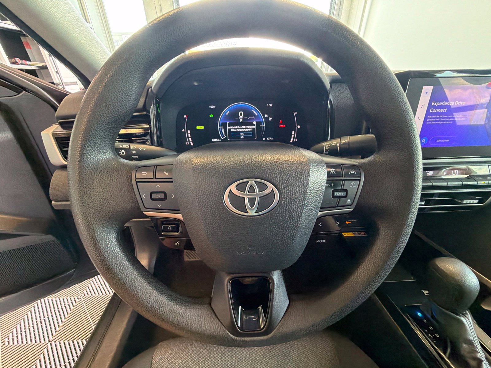 Used 2025 Toyota Camry LE FWD image 15