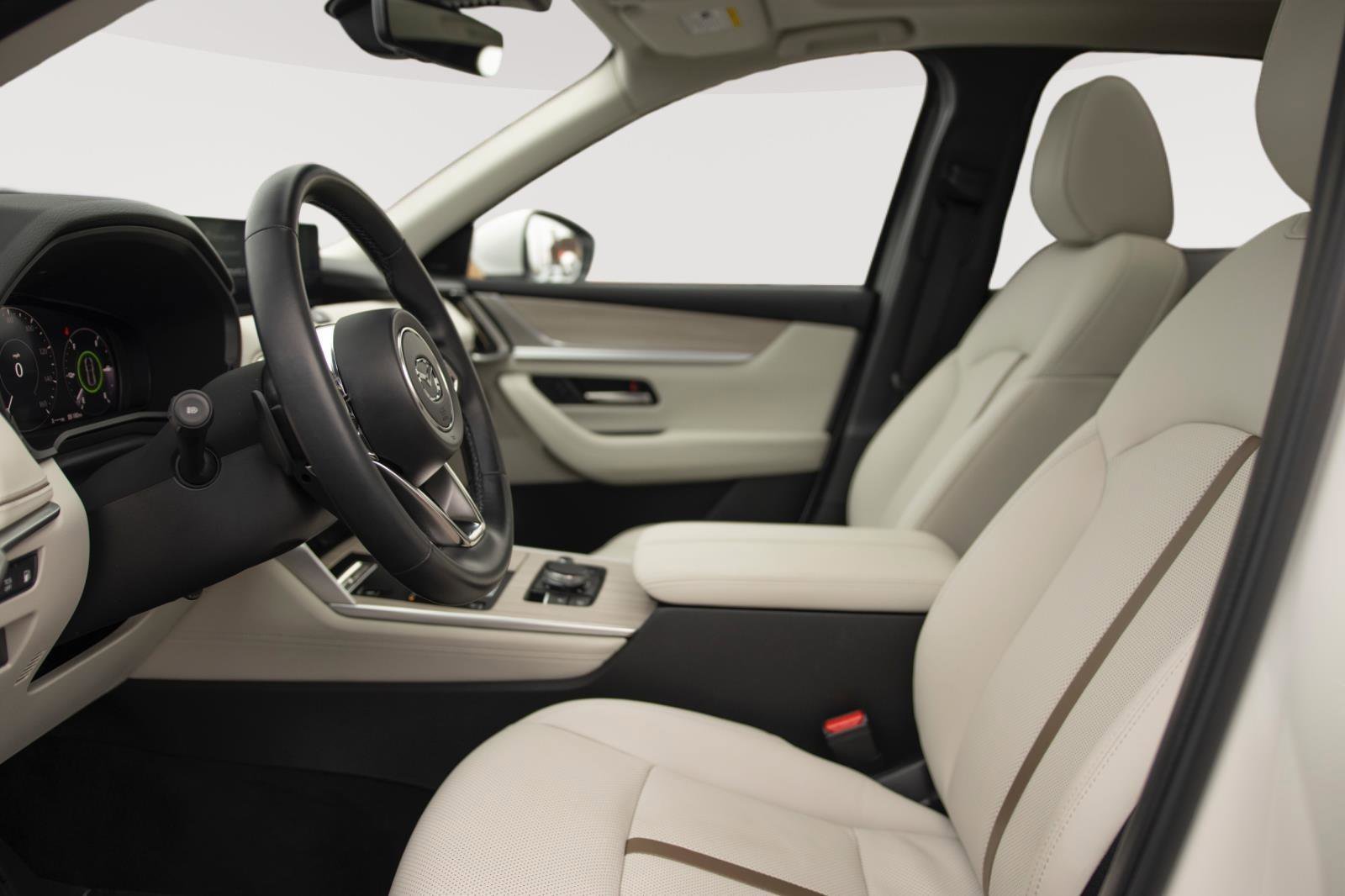 Used 2024 MAZDA CX-90 Plug-In Hybrid w/ Premium Plus image 2