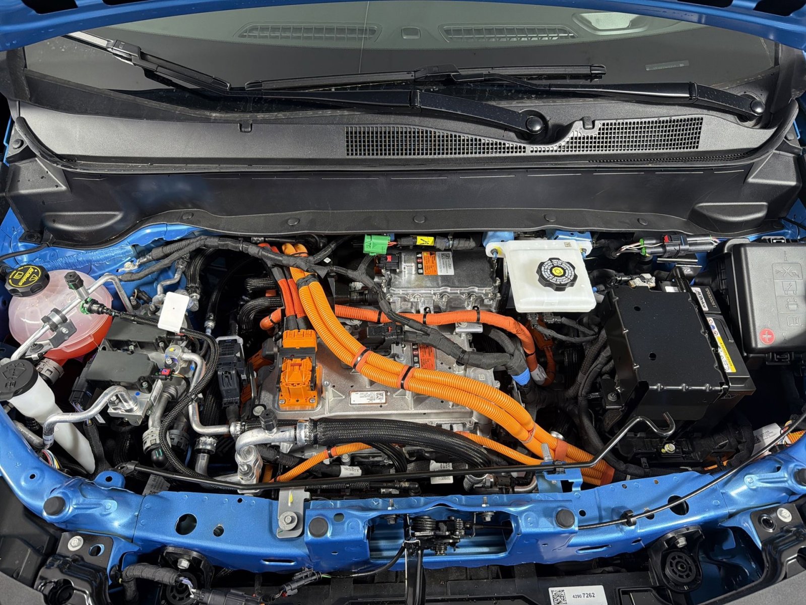 New 2027 Chevrolet Bolt LT w/ Comfort Package FWD image 27
