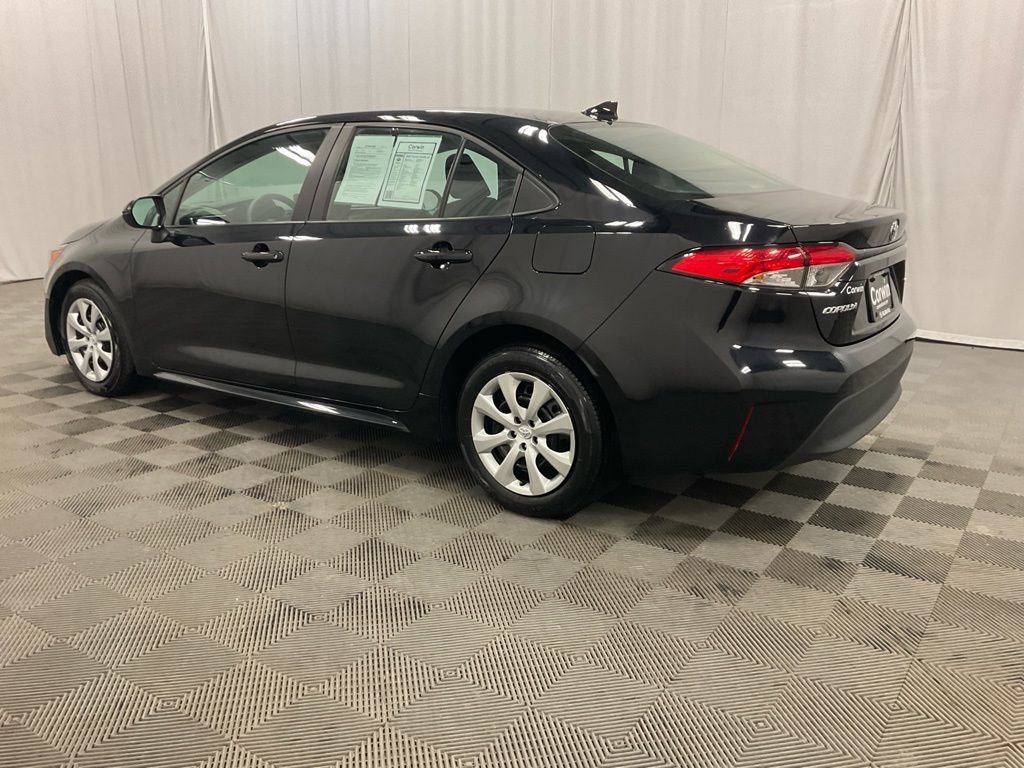 Used 2023 Toyota Corolla LE image 8