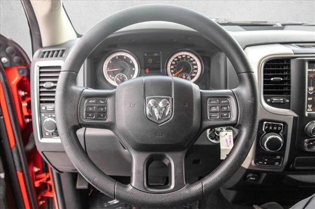 Used 2017 RAM 1500 Classic SLT image 12