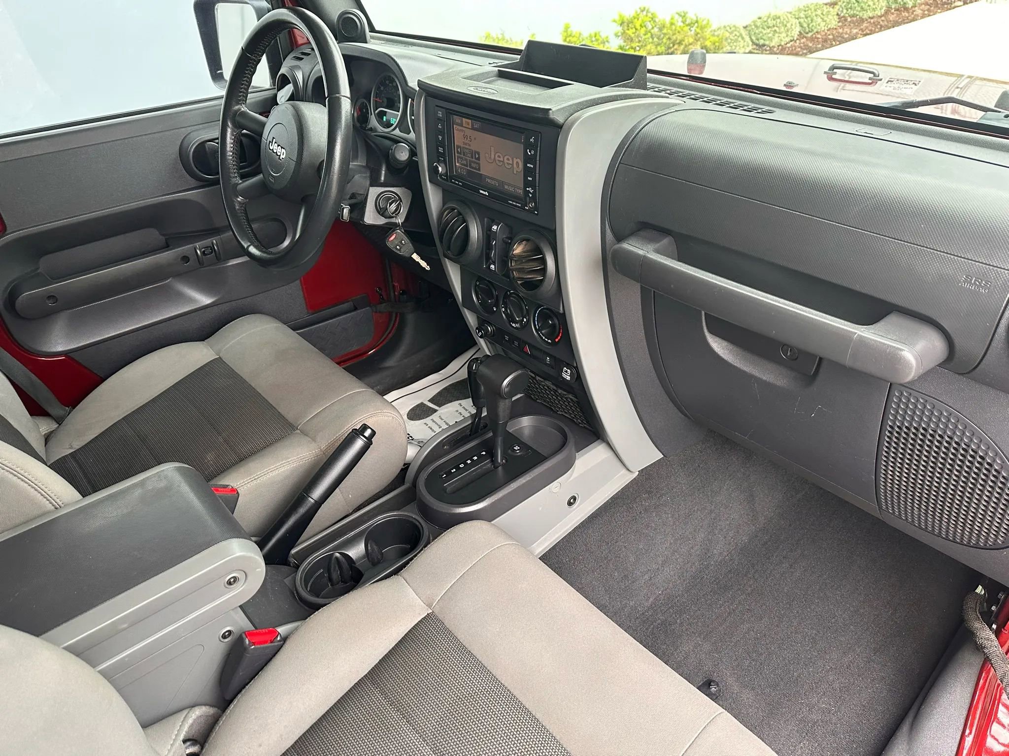 Used 2010 Jeep Wrangler Unlimited Rubicon w/ Dual Top Group image 8