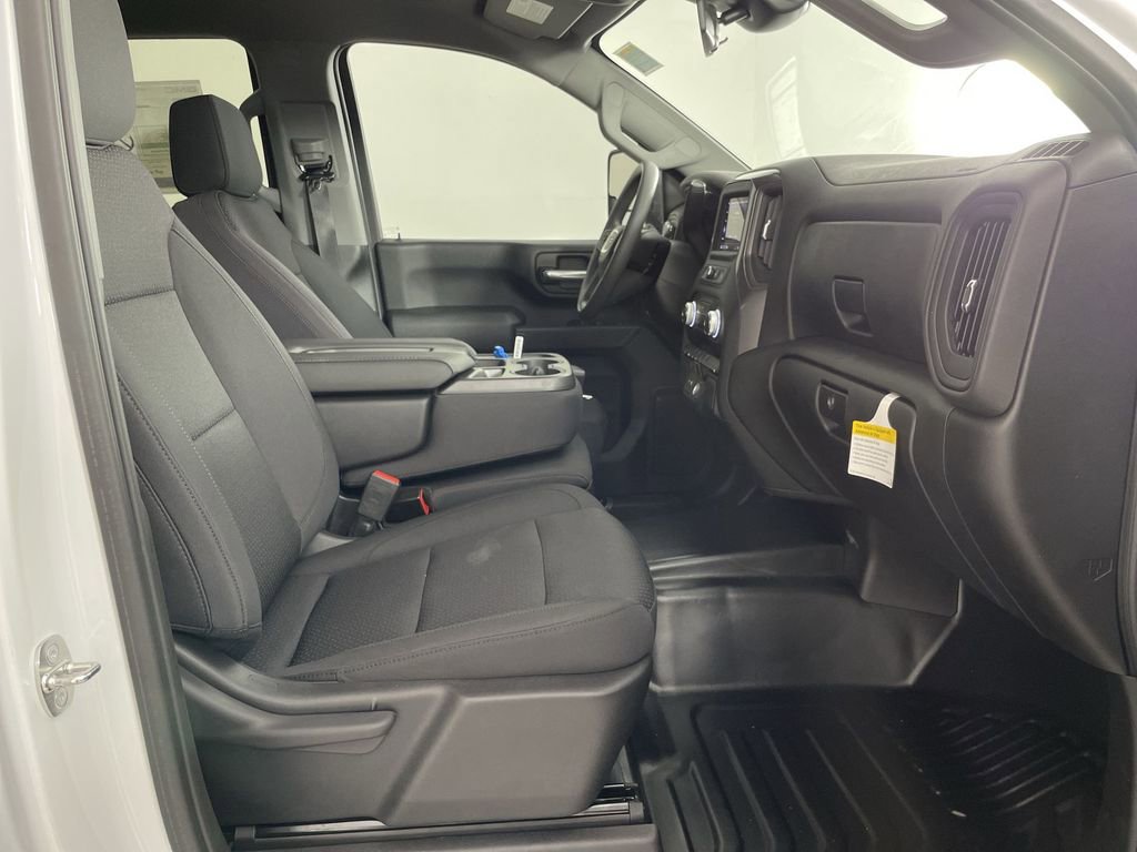 Used 2024 GMC Sierra 2500 Pro w/ Convenience Package image 27
