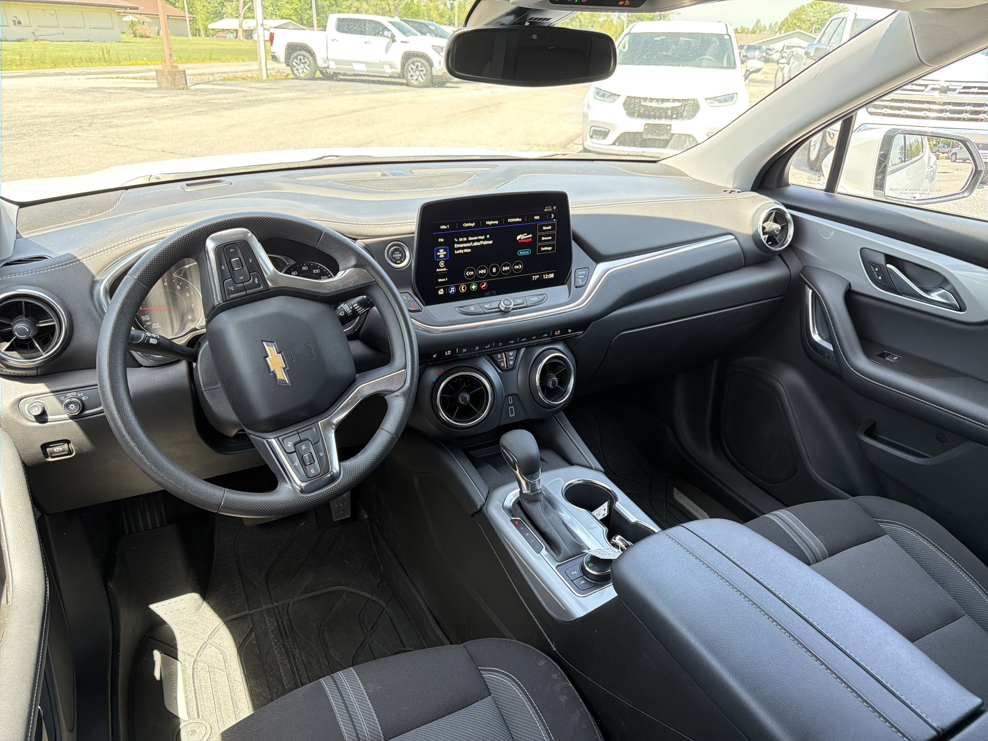 Used 2024 Chevrolet Blazer LT w/ Convenience Package FWD image 6