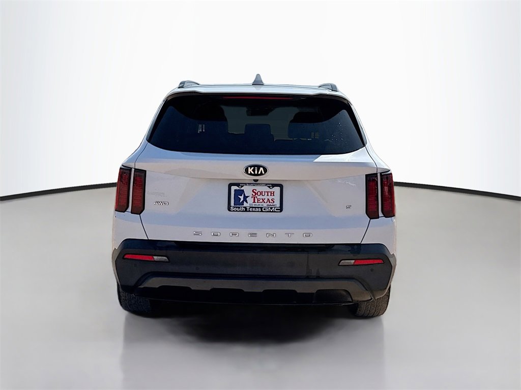 Used 2021 Kia Sorento S w/ Panoramic Sunroof Package image 6